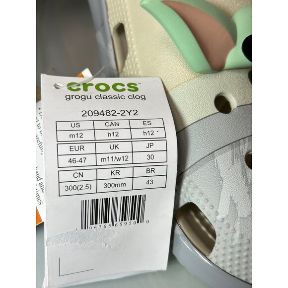 CROCS STAR WARS Classic Clogs Mens 12 Mandalorian Grogu Beige Tan Green Unisex - Picture 10 of 14